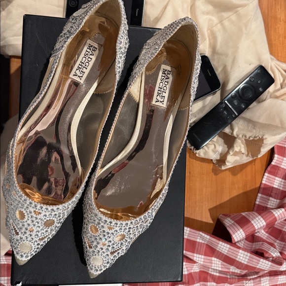 Badgley Mischka 9.5 Gigi Embellished Ivory Satin Pointed-Toe Wedding Flats - Picture 1 of 10